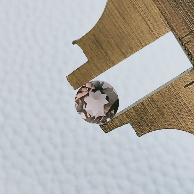 Rodolite Idrotermale Forma Tondo Sfaccetata A Mano Gemme Sciolte 7mm 1,10 Carati 1pz