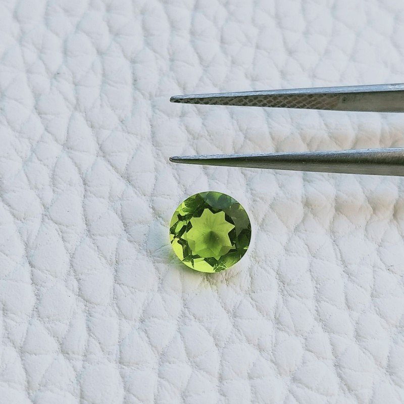 Quarzo Peridoto Idrotermale Taglio Tondo Sfaccetata A Mano Gemme Sciolte 7mm 1,10 Carati 1pz