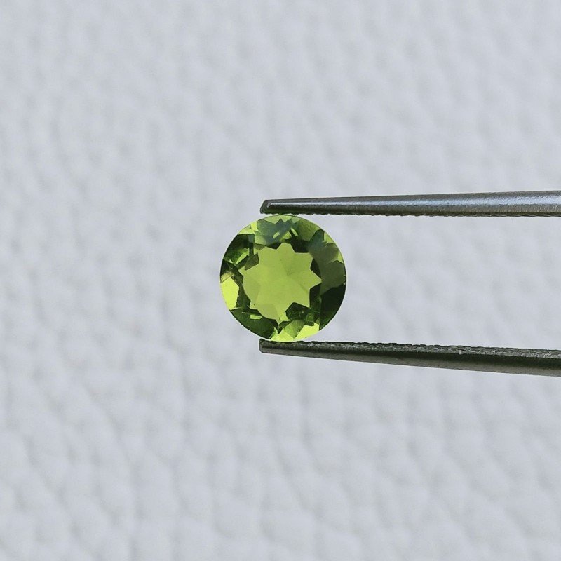 Quarzo Peridoto Idrotermale Taglio Tondo Sfaccetata A Mano Gemme Sciolte 7mm 1,10 Carati 1pz