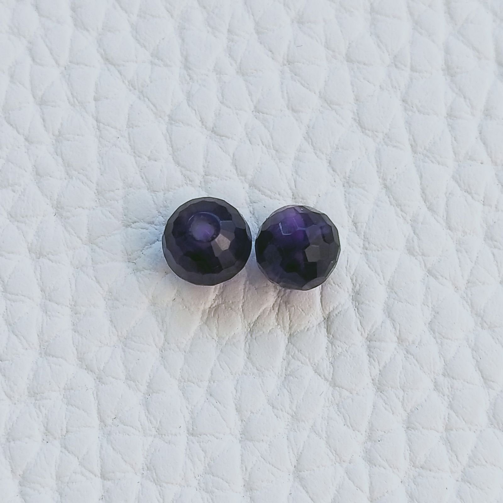 Ametista Africana Tondo Sfaccettato A Mano Mezzo Forato 6mm 1,35 Carati 1pz