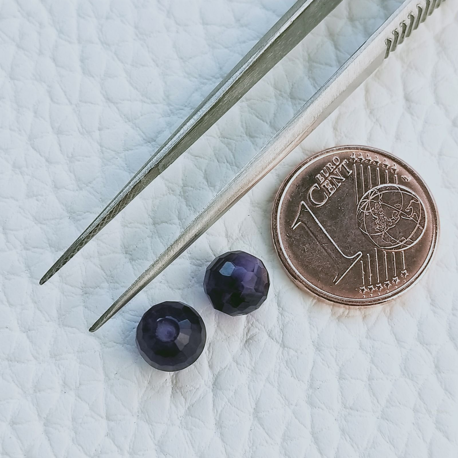 Ametista Africana Tondo Sfaccettato A Mano Mezzo Forato 6mm 1,35 Carati 1pz