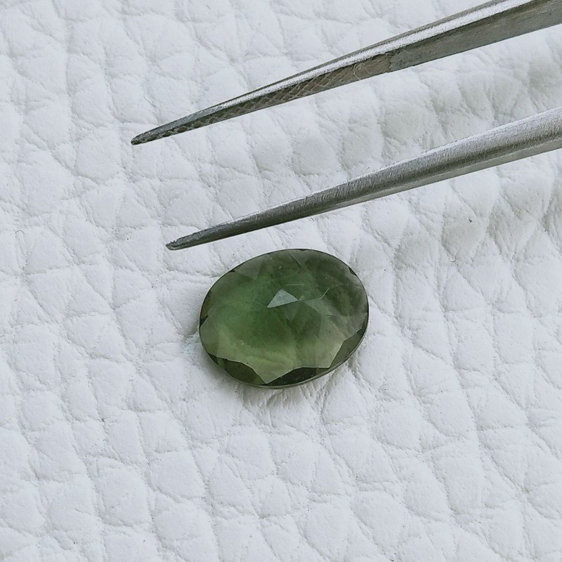 Tormalina Verde Idrotermale Taglio Ovale Sfaccetata A Mano Gemme Sciolte 9X7X3mm 1,95 Carati 1pz