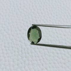 Tormalina Verde Idrotermale Taglio Ovale Sfaccetata A Mano Gemme Sciolte 9X7X3mm 1,95 Carati 1pz