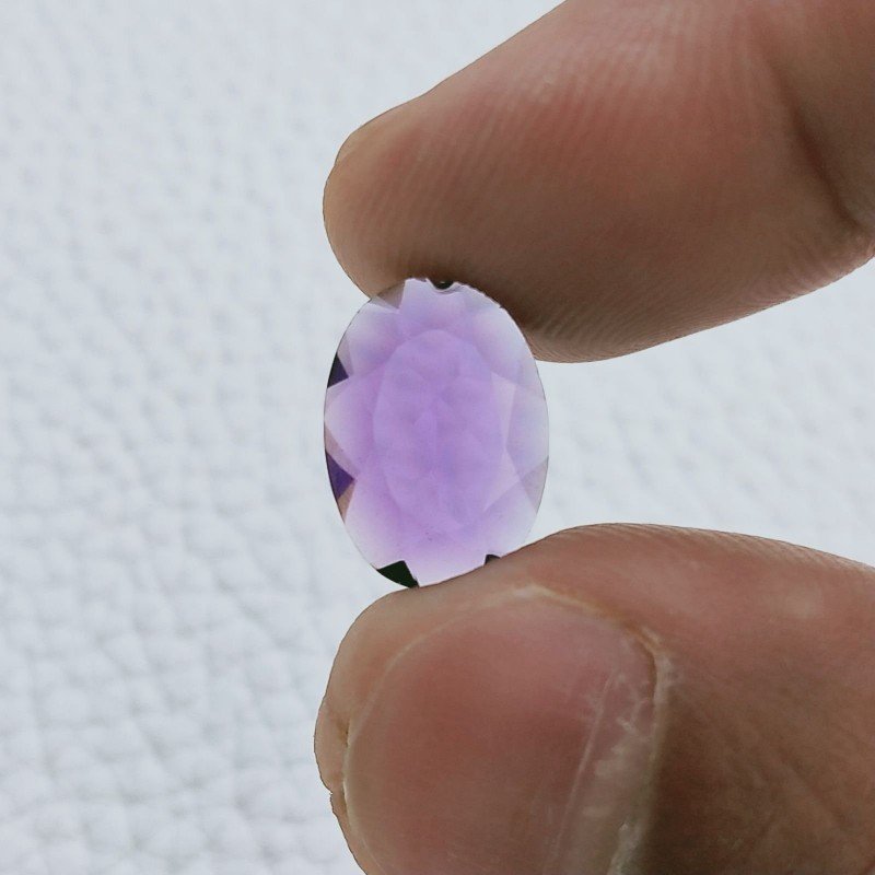Ametista Africana Idrotermale Taglio Ovale Sfaccetata A Mano Gemme Sciolte 13X9X3mm 3,45 Carati 1pz