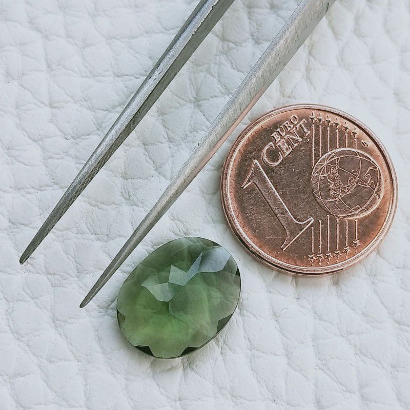 Tormalina Verde Idrotermale Taglio Ovale Sfaccetata A Mano Gemme Sciolte 11X9X3mm 2,60 Carati 1pz