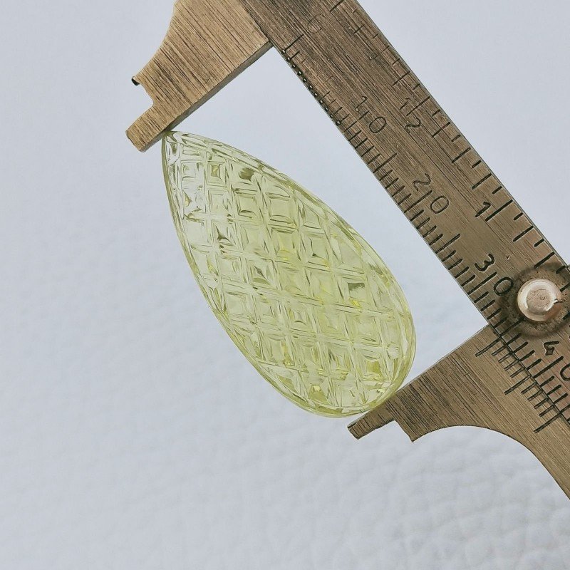 Quarzo Oro Verde Forma Goccia Incisa Moghul Fatto A Mano 35X17X12mm 47,75 Carati 1pz
