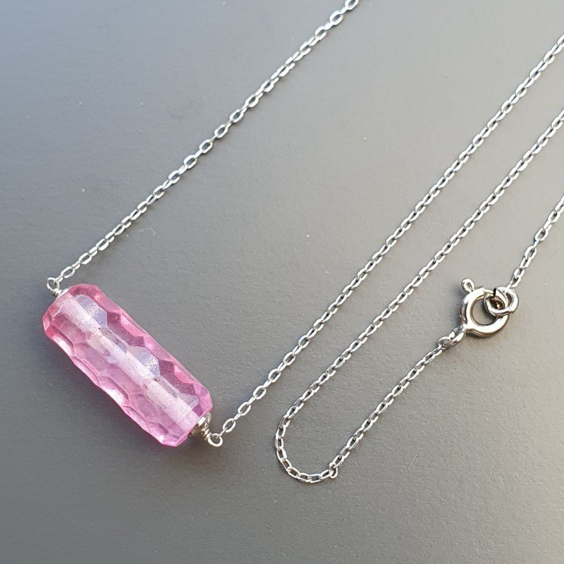 Collana Girocollo Con Catena Rodiato Argento 925 E Cristallo Di Rocca Diamantata Taglio Cilindro Sfaccettato A Mano 1Pz