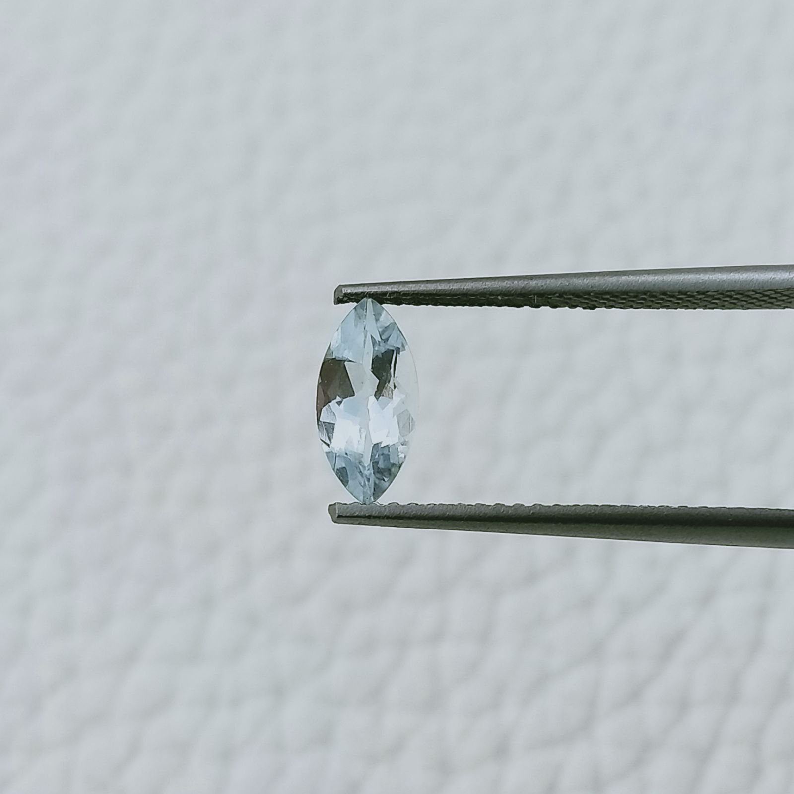 Acquamarina Forma Navetta Sfaccetata A Mano Gemme Sciolte 9X4X3mm 0,70 Carati 1pz