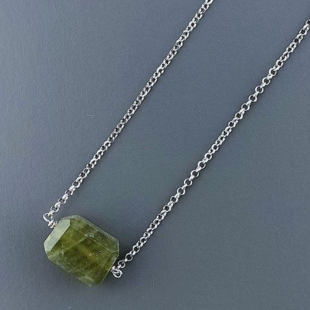 Collana Girocollo Con Catena Rodiato Argento 925 E Olivina (Peridoto) Taglio Sassi Irregolare Sfaccettato A Mano 1Pz