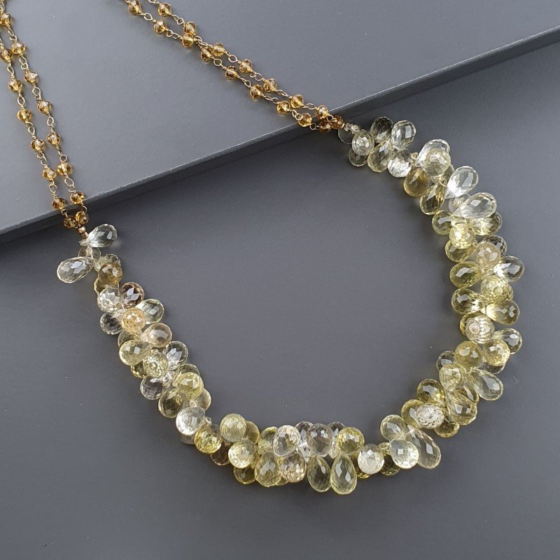 Collana Girocollo Nodo Orafo Dorato in Quarzo Limone Naturale Gocce Sfaccettato E Chiusura In Argento 925 Annodato A Mano Collana Girocollo Nodo Orafo Dorato in Quarzo Limone Naturale Gocce Sfaccettato E Chiusura In Argento 925 Annodato A Mano