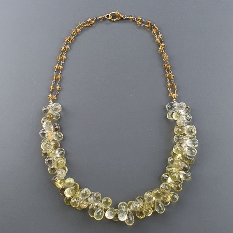 Collana Girocollo Nodo Orafo Dorato in Quarzo Limone Naturale Gocce Sfaccettato E Chiusura In Argento 925 Annodato A Mano Collana Girocollo Nodo Orafo Dorato in Quarzo Limone Naturale Gocce Sfaccettato E Chiusura In Argento 925 Annodato A Mano