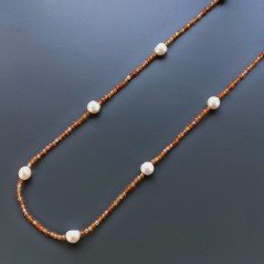 Collana Lunga Pietre Dure Corniola Con Perle Di Fiume Beige Barocche 110cm E Chiusura In Argento 925 Collana Lunga Pietre Dure Corniola Con Perle Di Fiume Beige Barocche 110cm E Chiusura In Argento 925