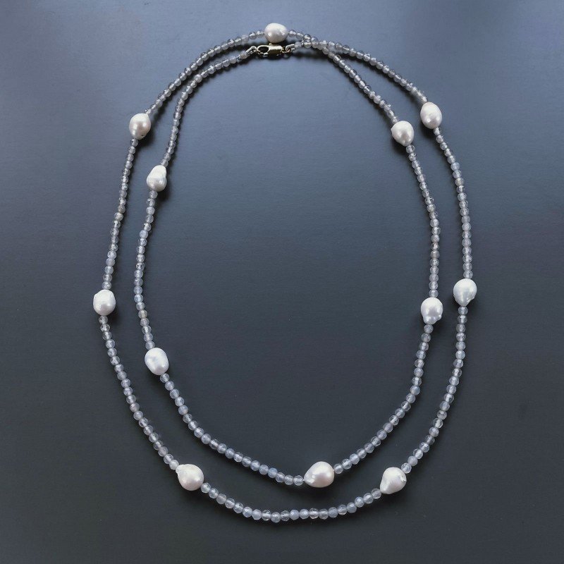 Collana Lunga Pietre Dure Agata Grigia Con Perle Di Fiume Irregolare 120cm E Chiusura In Argento 925