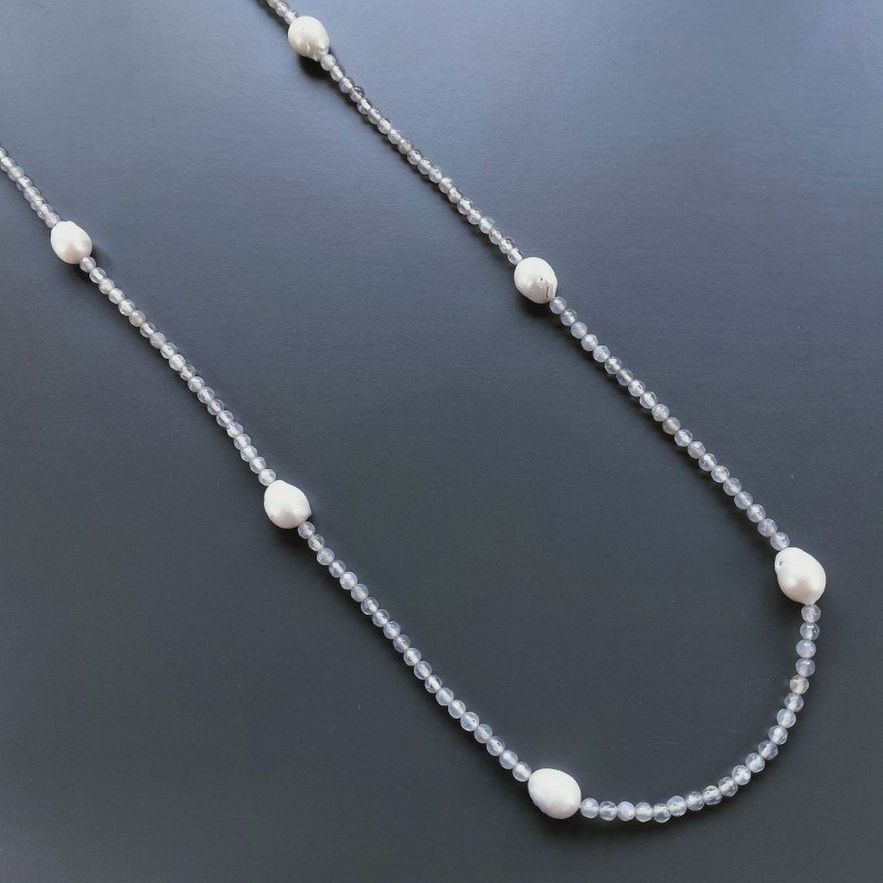 Collana Lunga Pietre Dure Agata Grigia Con Perle Di Fiume Irregolare 120cm E Chiusura In Argento 925