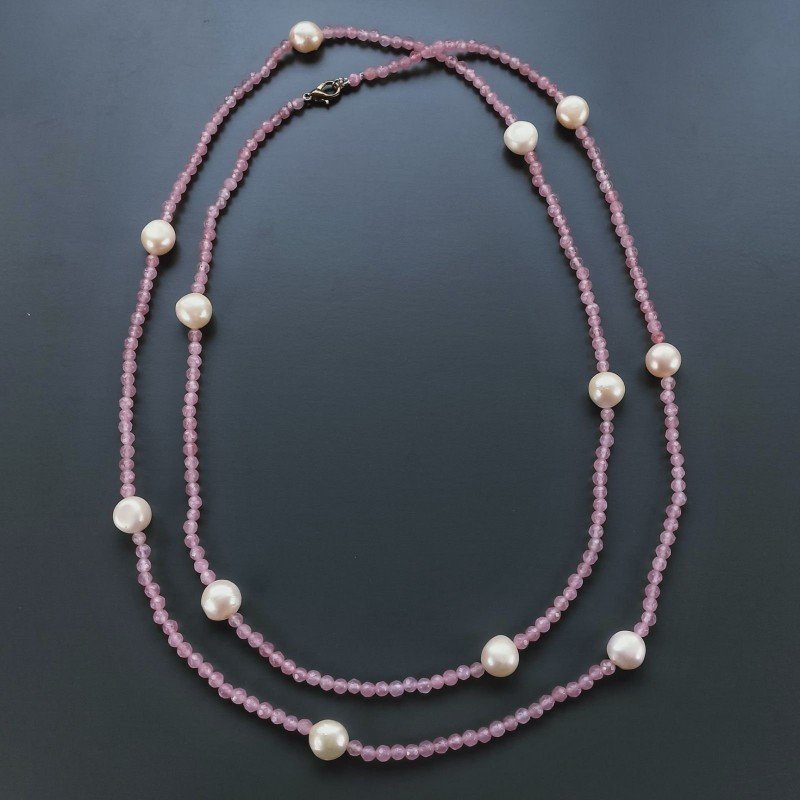 Collana Lunga Pietre Dure Giada Rosa Con Perle Di Fiume Beige Barocche 125cm E Chiusura In Argento 925