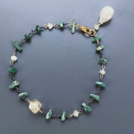 Bracciale Nodo Orafo Brunito Con Avventurina Verde E Quarzo Rutillato Oro Forme Miste Sfaccettato A Mano 1pz