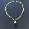 Collana Girocollo Con Pietre Dure Giada Limone E Ciondolo Di Serpentite Annodate A Mano E Chiusura In Ottone 1pz