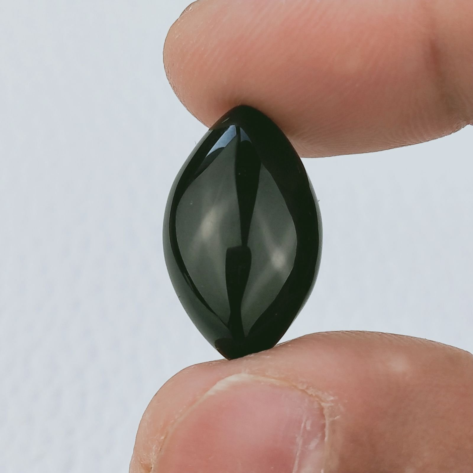 Agata Nera Sultania Forma Navetta Cabochon Fatto A Mano 20X12X5mm 10,10 Carati 1pz