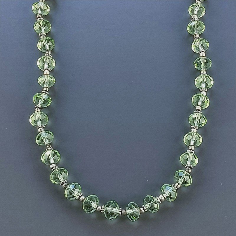 Collana Girocollo Con Cristallo Verde A Mano,Distanziatore E Chiusura In Ottone 1pz
