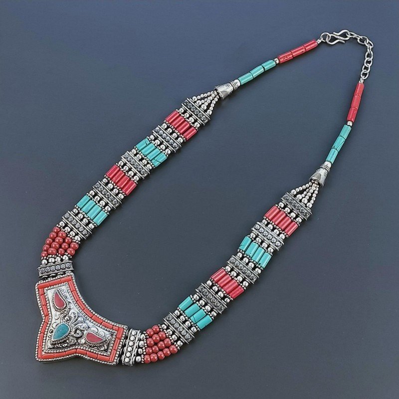 Collana Girocollo Etnica Tibetano In Ottone Argentato Con Pasta Di Turchese E Corallo Bamboo