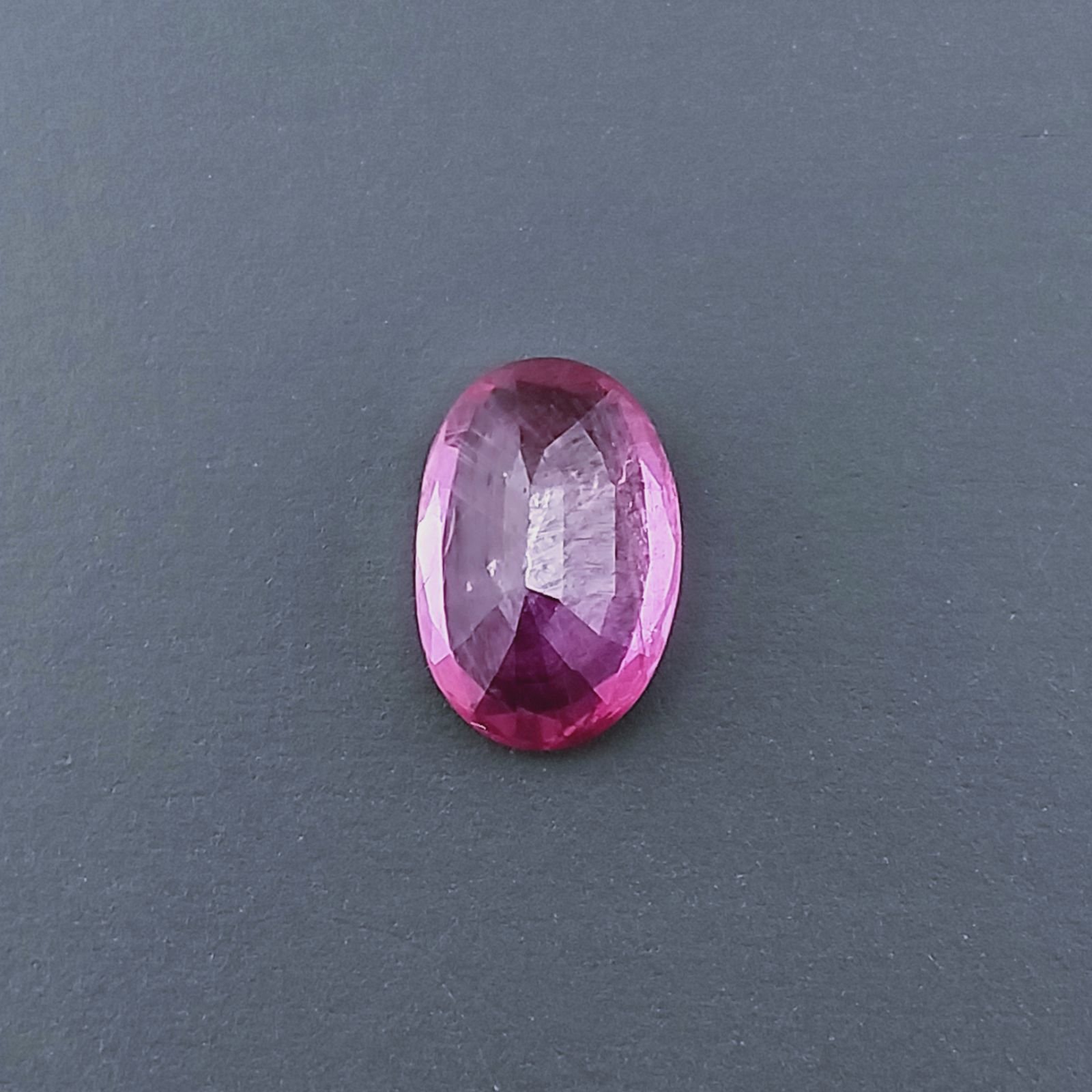 Imitazione Rubino Forma Ovale Sfaccettato A Mano Gemma Sciolta 7X5X3mm 1,35 Carati 1pz