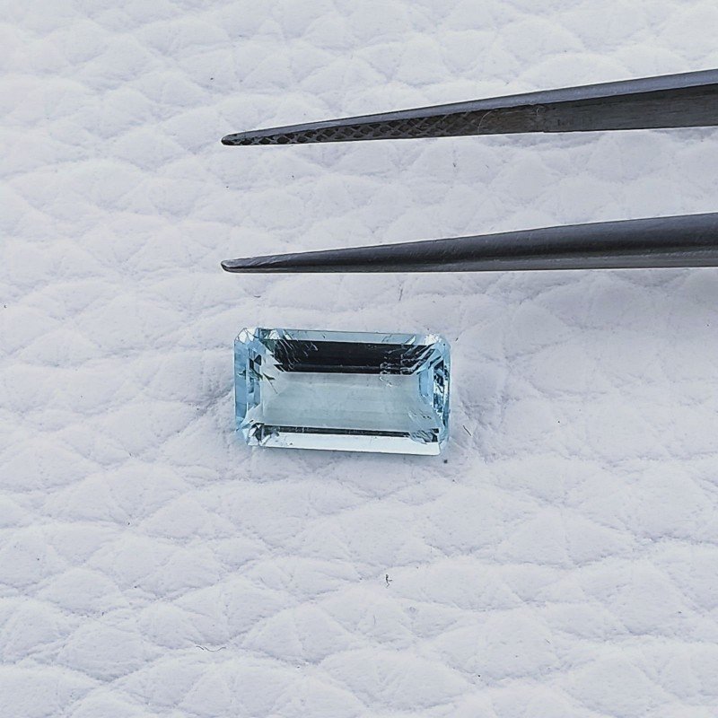 Acquamarina Forma Ottogonale Sfaccettato A Mano Gemma Sciolta 10X5X3mm 1,80 Carati 1pz