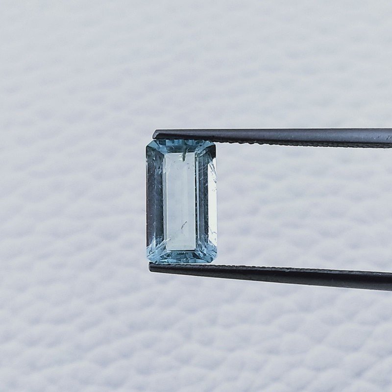 Acquamarina Forma Ottogonale Sfaccettato A Mano Gemma Sciolta 10X5X3mm 1,80 Carati 1pz
