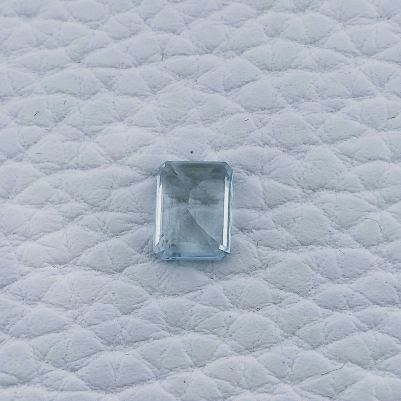 Acquamarina Taglio Smeraldo Ottagono Sfaccettato A Mano Gemma Sciolta 7X5X3mm 1,35 Carati 1pz Acquamarina Taglio Smeraldo Ottagono Sfaccettato A Mano Gemma Sciolta 7X5X3mm 1,35 Carati 1pz