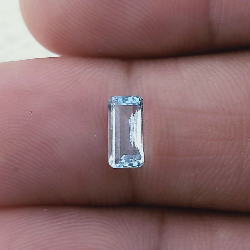 Acquamarina Taglio Smeraldo Ottagono Sfaccettato A Mano Gemma Sciolta 8X4X2mm 0,65 Carati 1pz