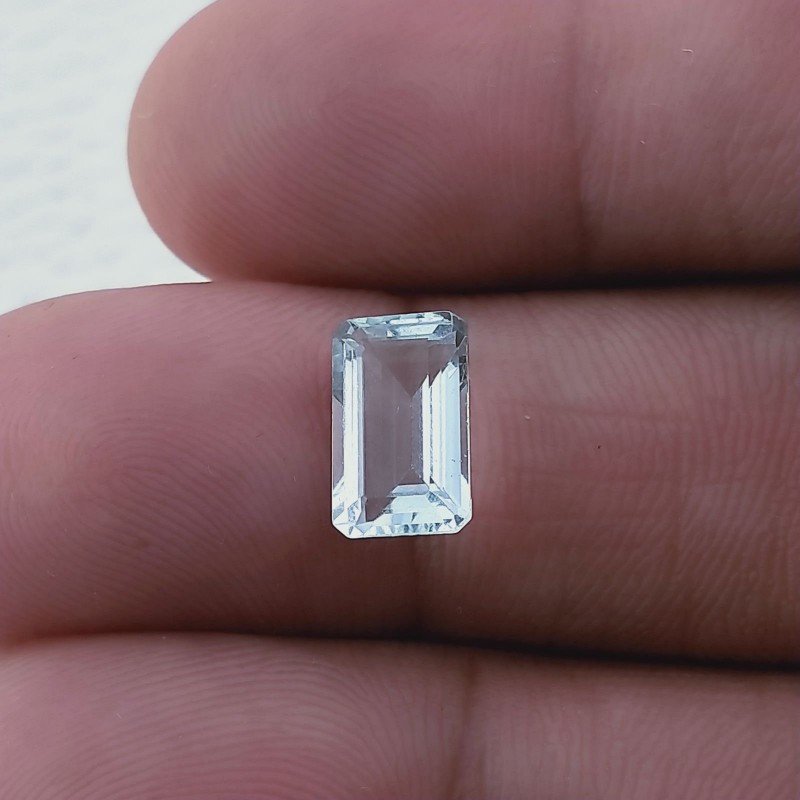 Gemma Sciolta di Acquamarina, Taglio Ottagono Sfaccettato a Mano, 9x6x4 mm, 2,10 ct