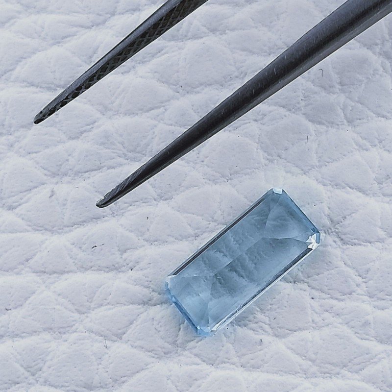 Acquamarina Taglio Smeraldo Ottagono Sfaccettato A Mano Gemma Sciolta 9X4X3mm 0,90 Carati 1pz