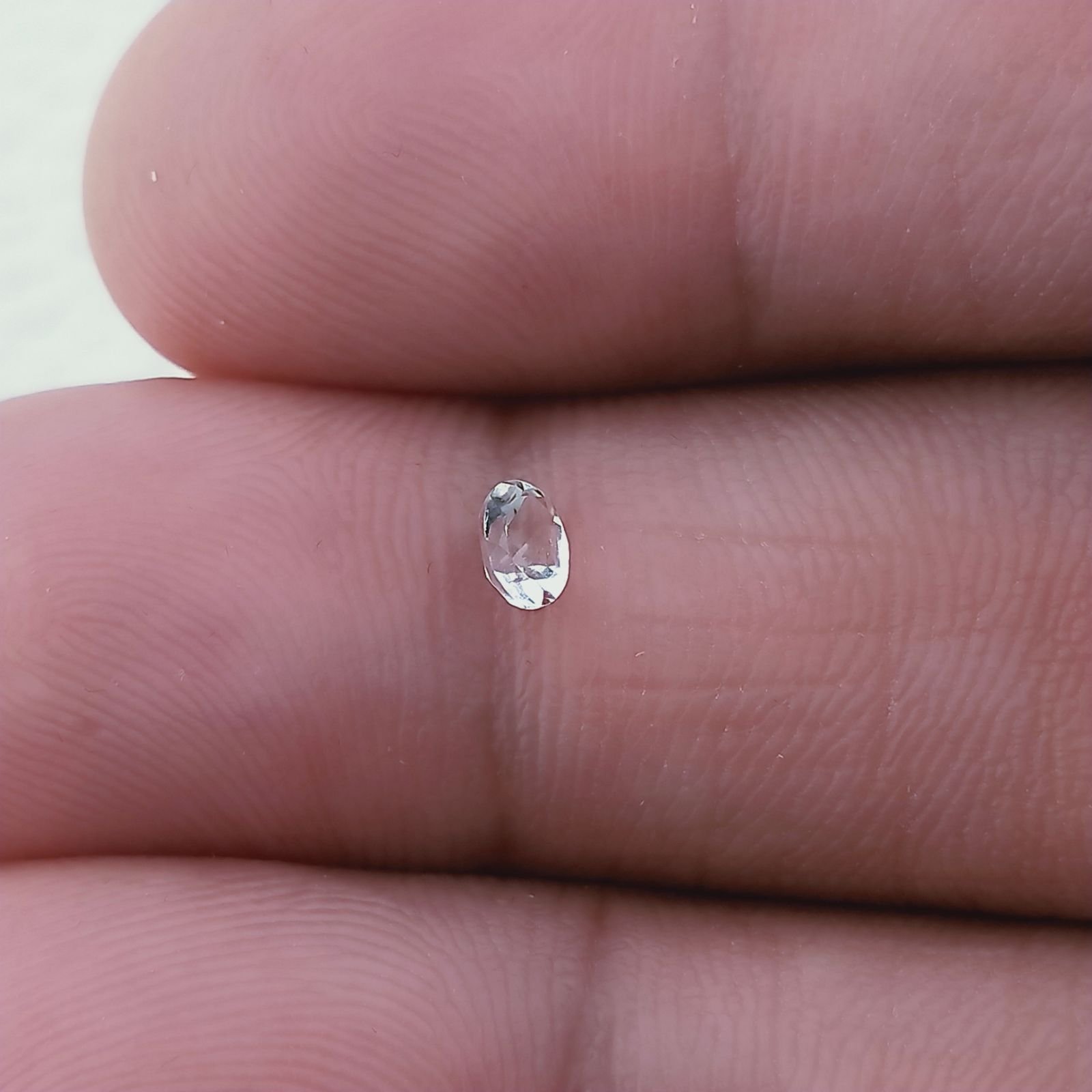 Acquamarina Forma Ovale Sfaccettato A Mano Gemma Sciolta 4X3X2mm 0,15 Carati 1pz