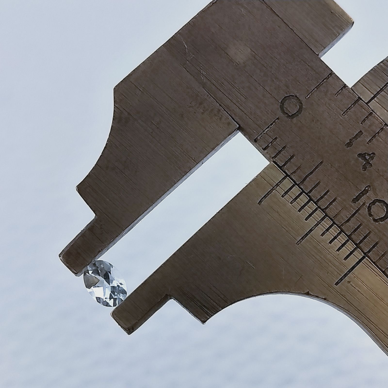 Acquamarina Forma Ovale Sfaccettato A Mano Gemma Sciolta 4X3X2mm 0,15 Carati 1pz
