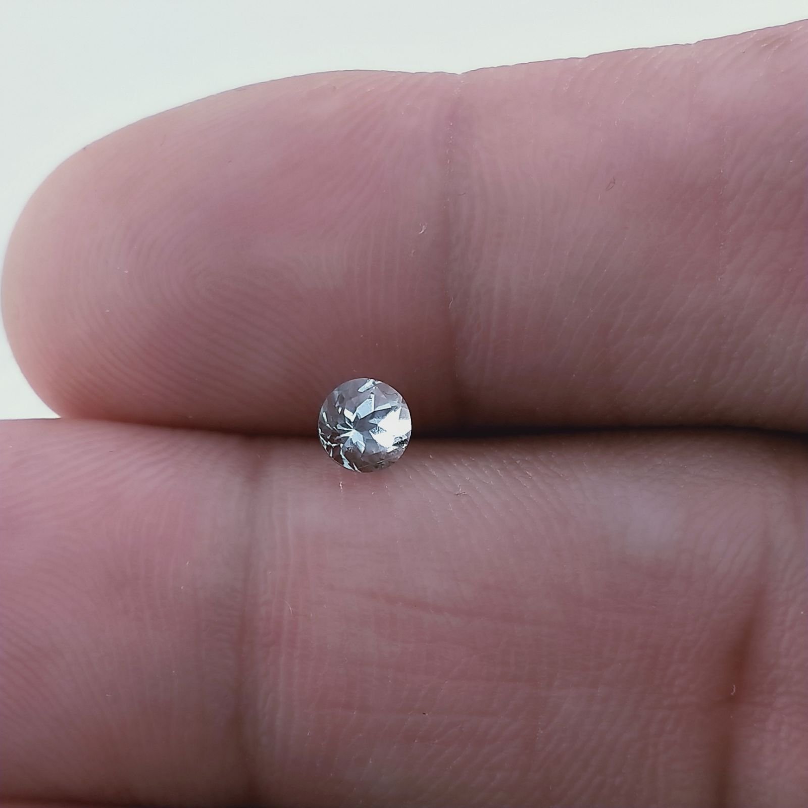 Acquamarina Forma Tondo Sfaccettato A Mano Gemma Sciolta 4X2-3mm 0,25 Carati 1pz