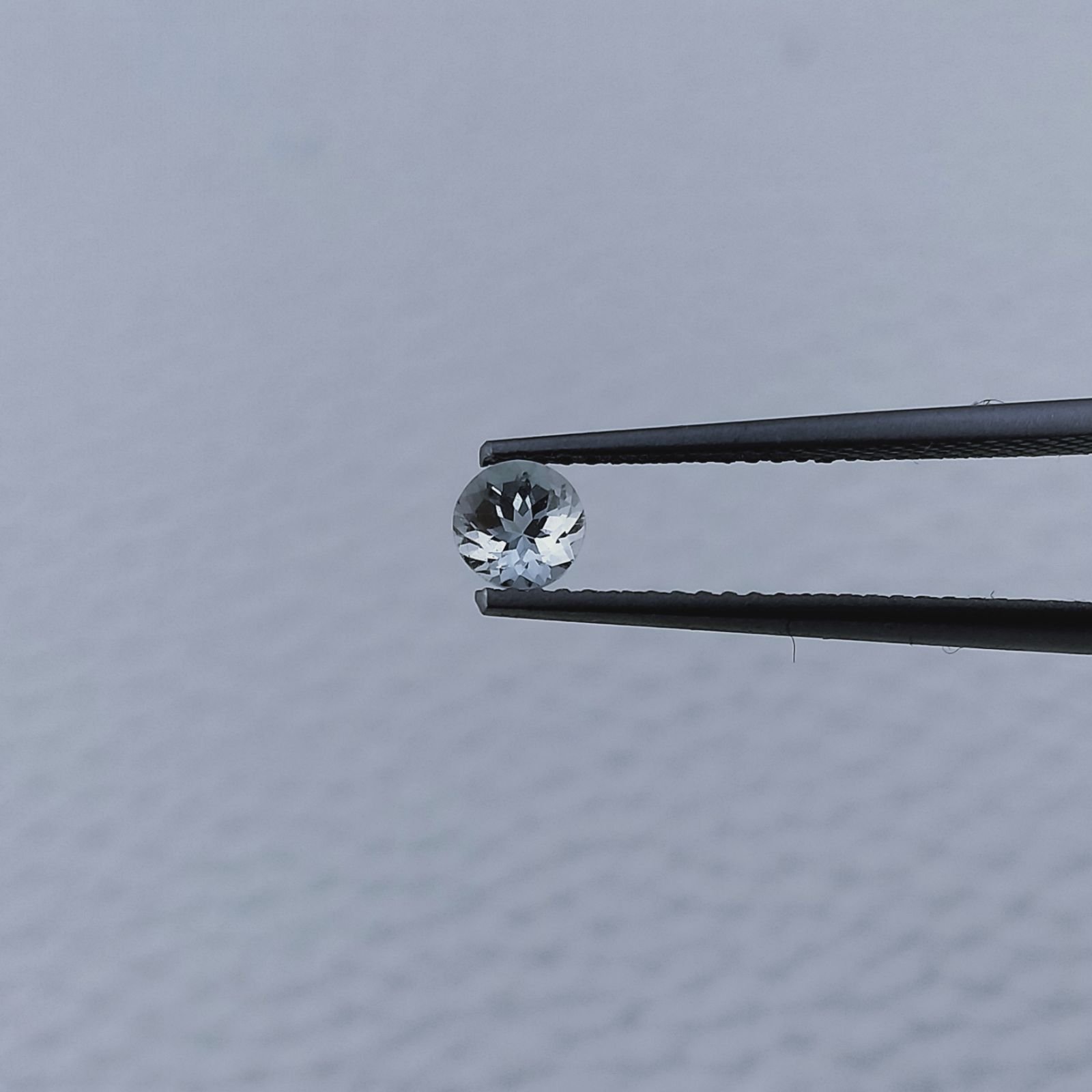 Acquamarina Forma Tondo Sfaccettato A Mano Gemma Sciolta 4X2-3mm 0,25 Carati 1pz
