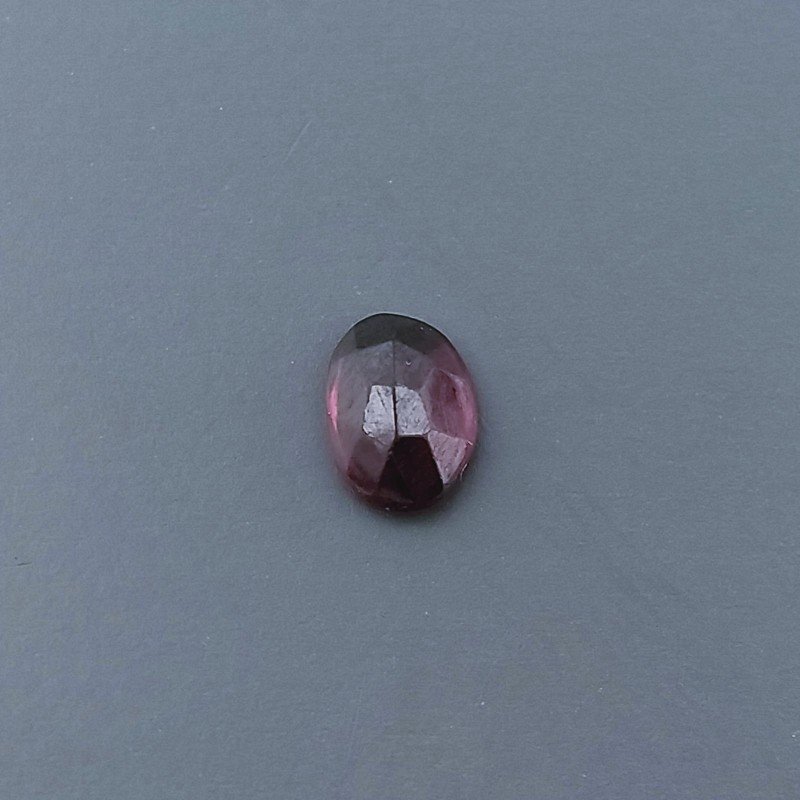 Granato Rodolite Forma Ovale Sfaccettato A Mano Gemma Sciolte 6X4X2mm 1,00 Carati 1pz