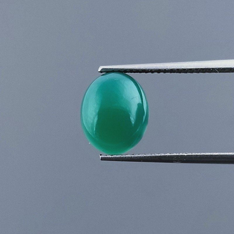 Cabochon di Onice Verde Tondo, Piatto e Liscio, 10x9x3 mm, 0,58 g, Fatto a Mano