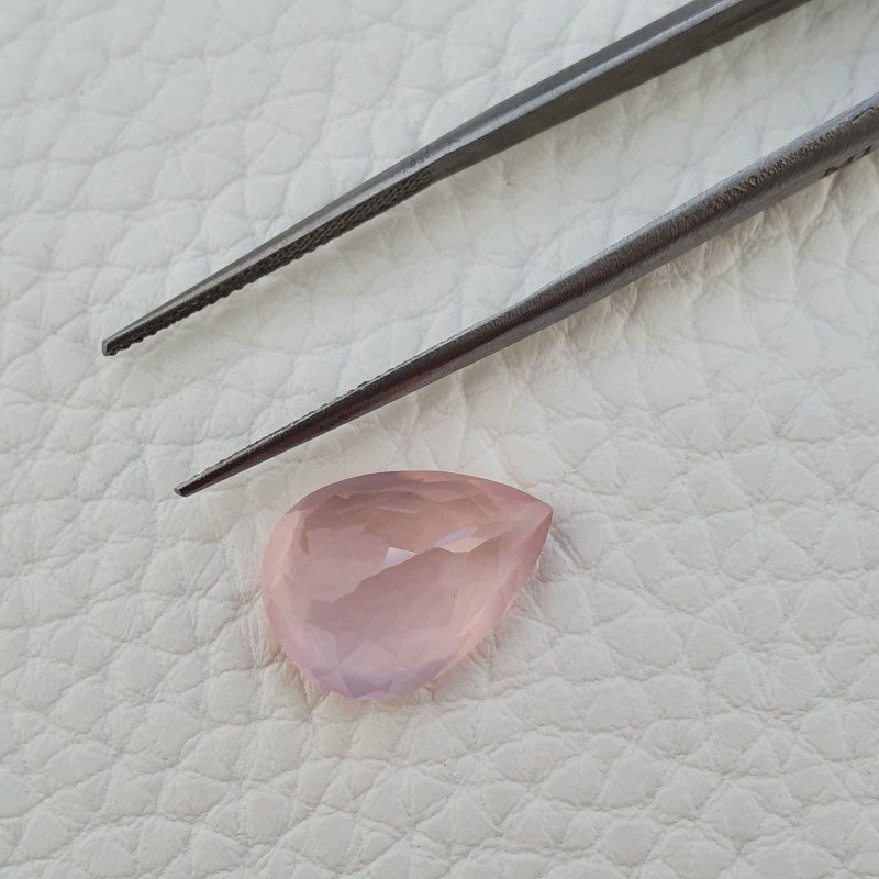 Quarzo Rosa Naturale Taglio Goccia Sfaccettato a Mano Gemma Sciolta 16X11X7mm 7,55 Carati 1pz Quarzo Rosa Naturale Taglio Goccia Sfaccettato a Mano Gemma Sciolta 16X11X7mm 7,55 Carati 1pz