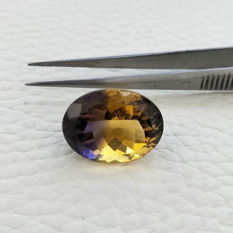 Ametrina Idrotermale Taglio Ovale Sfaccettata a Mano Gemma Sciolta19X14X11mm 17,40 Carati 1pz