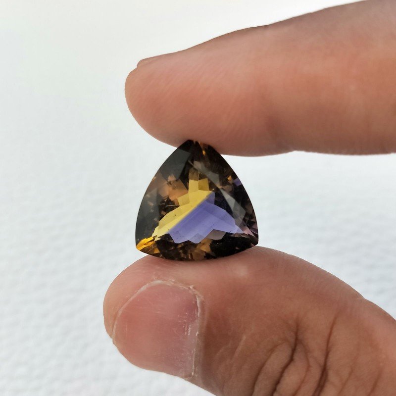 Ametrina Idrotermale Taglio Trillion Sfaccettata a Mano Gemma Sciolta 16X16X9mm 11,70 Carati 1pz