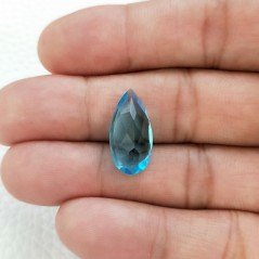 Topazio Azzurro Idrotermale Taglio Goccia Sfaccettata a Mano Gemma Sciolta 19X10X6mm 7,15 Carati 1pz