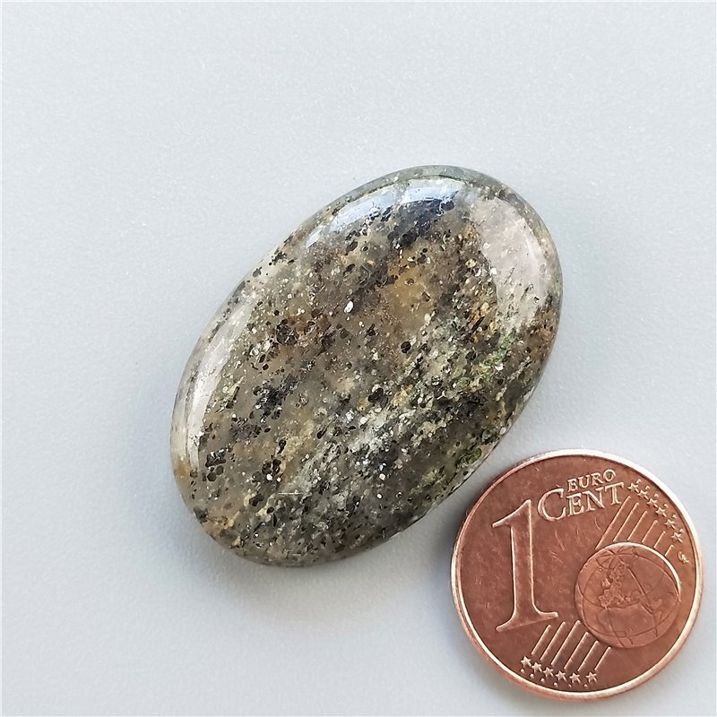 Pietra di Sole Nera Naturale Forma Ovale Piatto Cabochon Liscio Fatto a Mano 30X20X6mm 6,58gm 1pz
