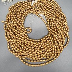 Perle di fiume sabbia ovale foro passante