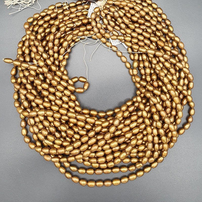 Perle di fiume sabbia ovale foro passante