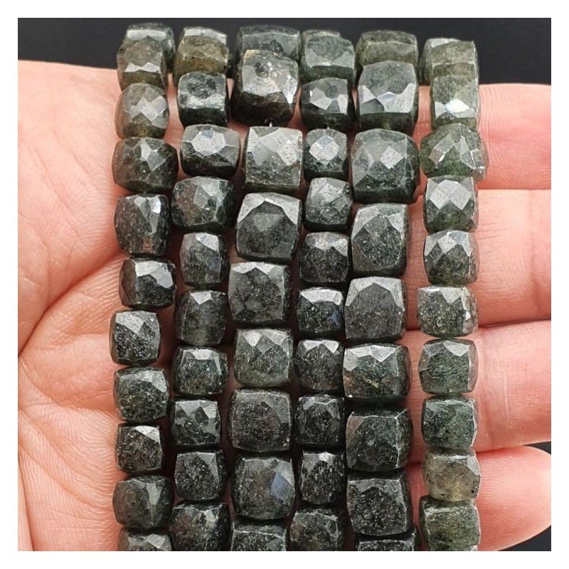Quarzo Grigio Naturale Perline Forma Cubetti Sfaccettato a Mano 09-12mm