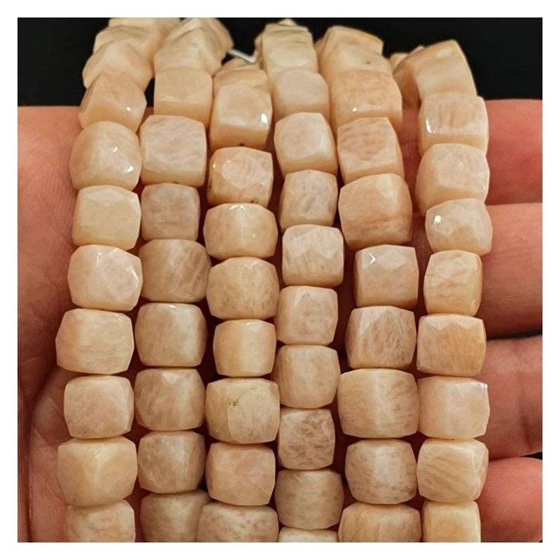 Pietra di Luna Rosa Naturale Perline Forma Cubetti Sfaccettato a Mano 09-12mm