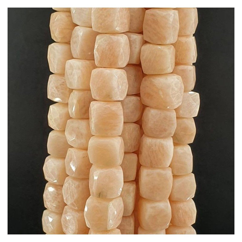 Pietra di Luna Rosa Naturale Perline Forma Cubetti Sfaccettato a Mano 09-12mm