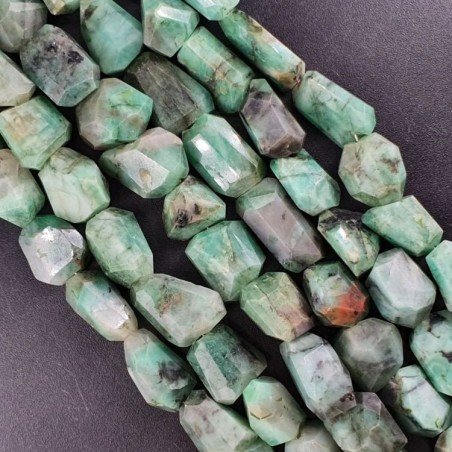 Radice Di Smeraldo Naturale Sassi Sfaccettate A Mano Taglio Gemma