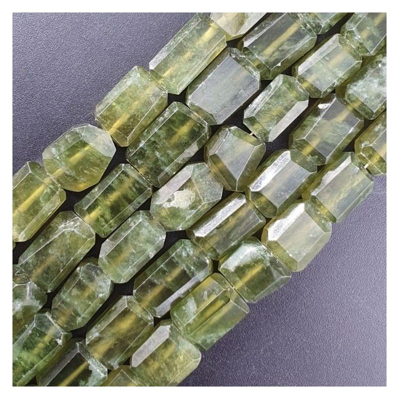 Peridoto Naturale (Olivina) Sassi Sfaccettati A Mano Taglio Gemma