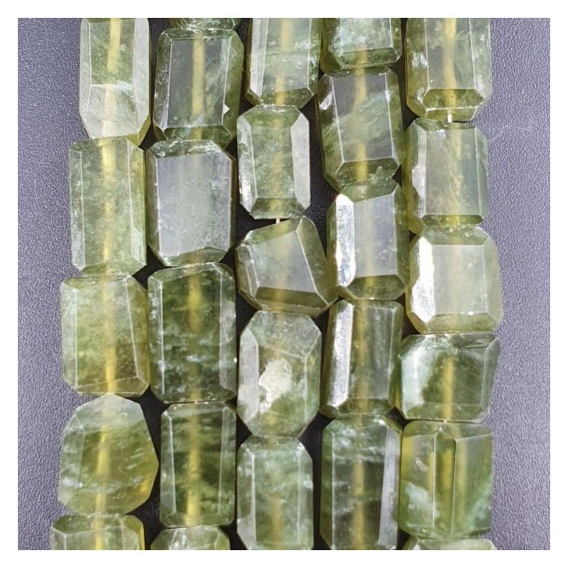 Peridoto Naturale (Olivina) Sassi Sfaccettati A Mano Taglio Gemma